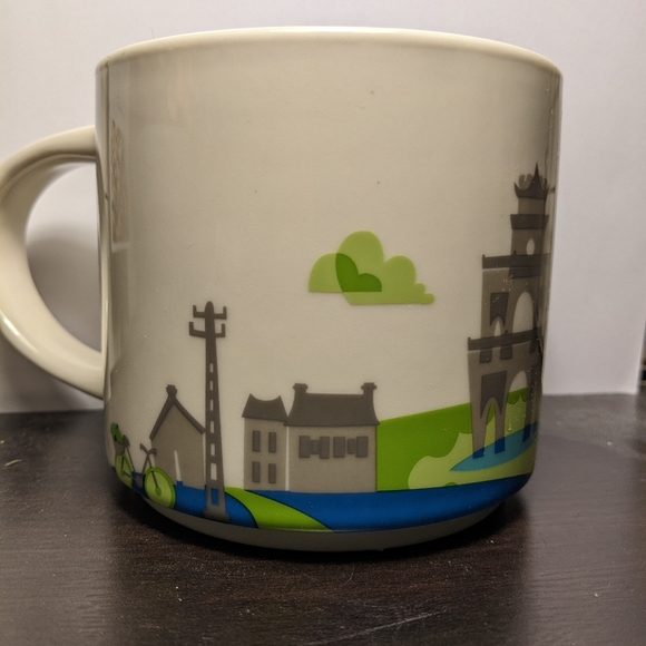 Hanoi - Starbucks You Are Here Collection - Picture 2 of 2